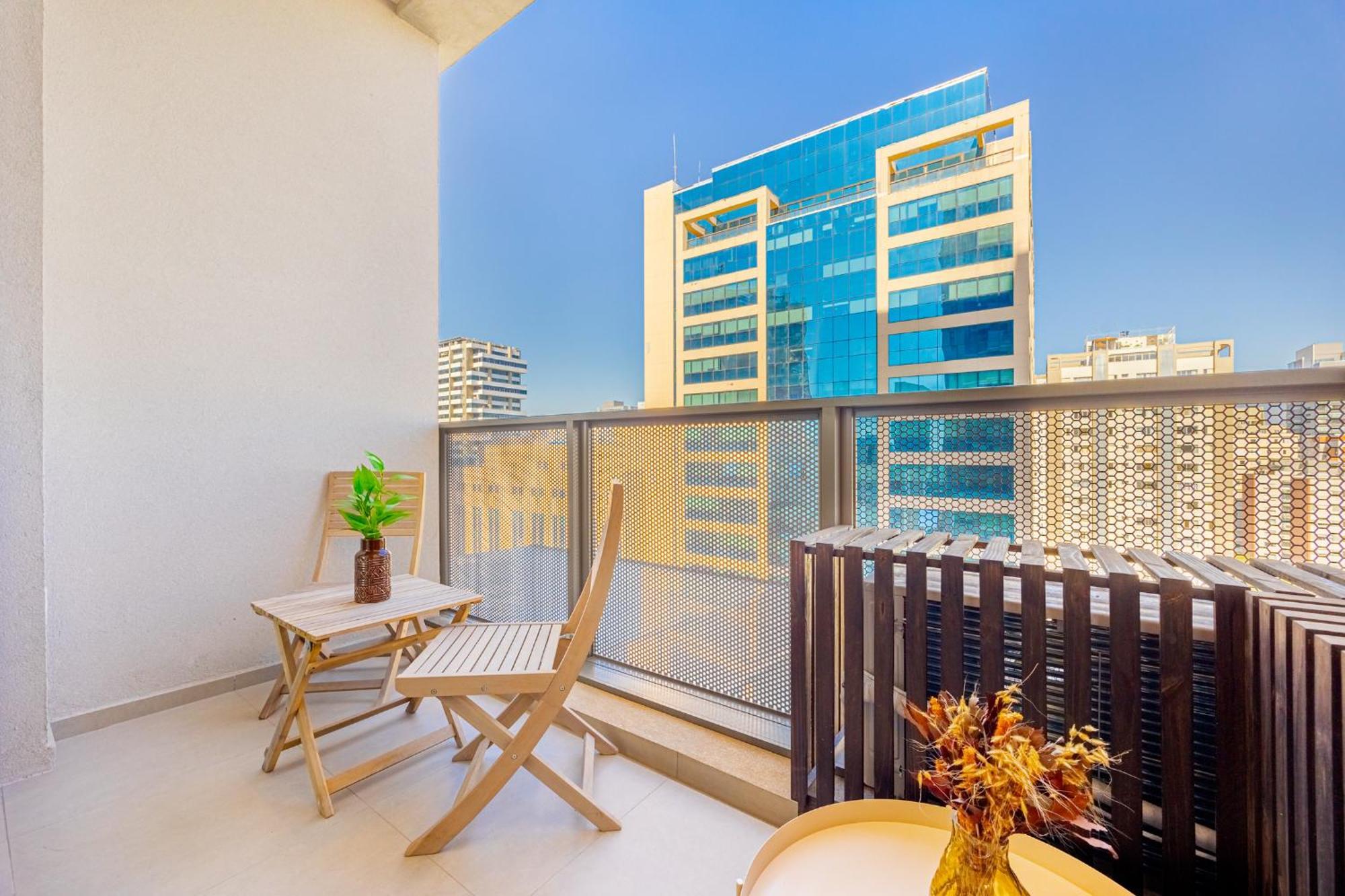 Apartamento East Star - Belo Com Mezanino Em Moema - Lv01i *